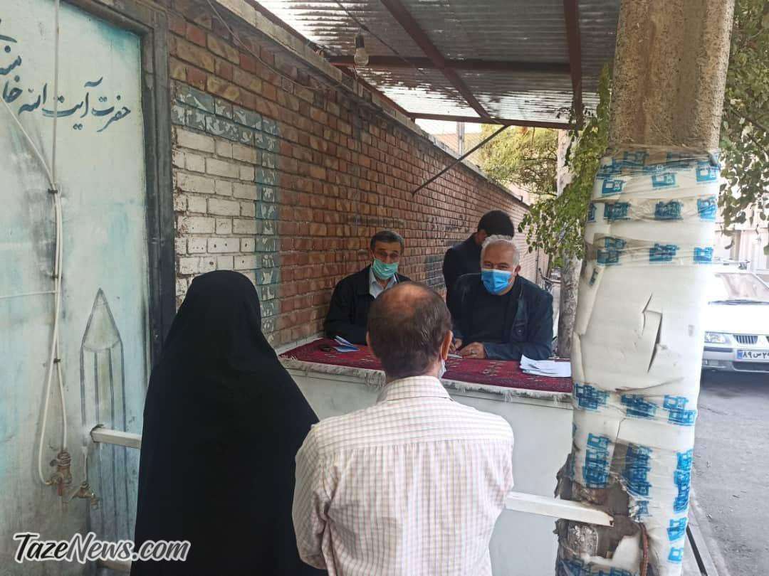 دیدار احمدی نژاد با مردم بعد از اخراج از امارات