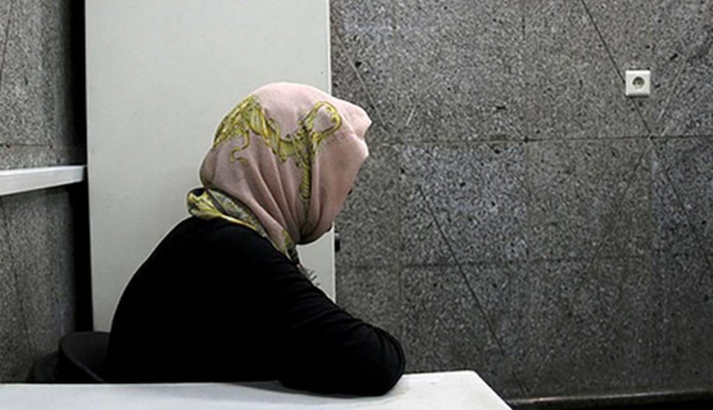 زن بدهکار