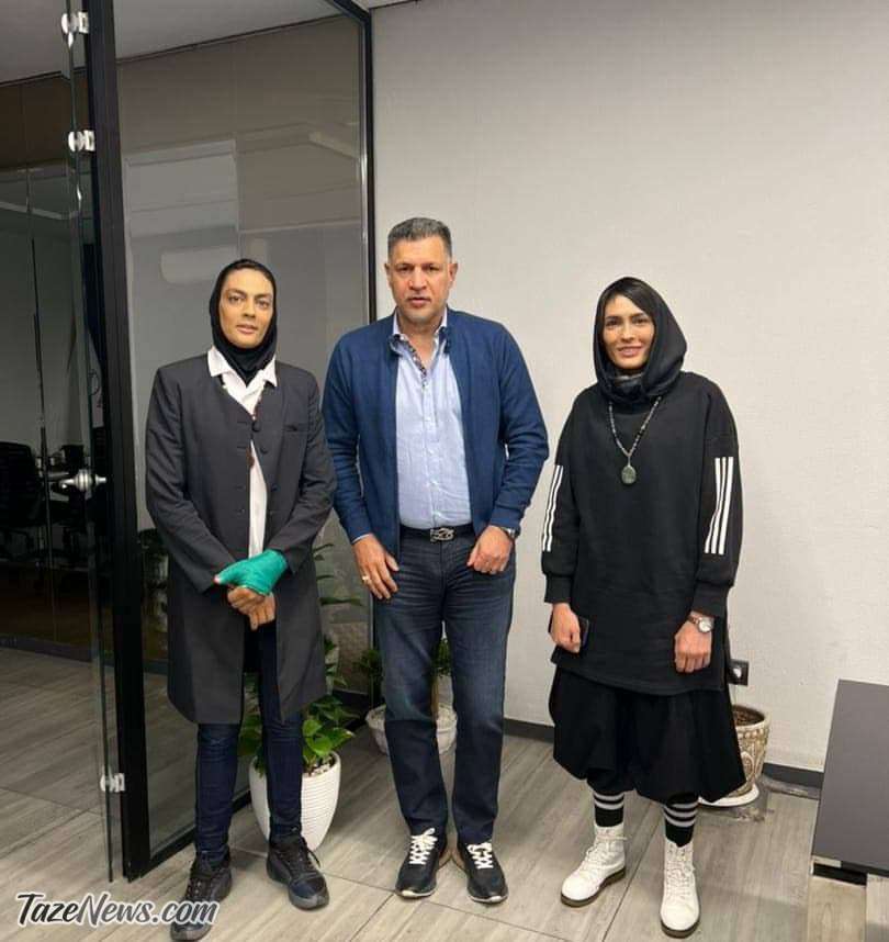 علی دایی در کنار خواهران منصوریان