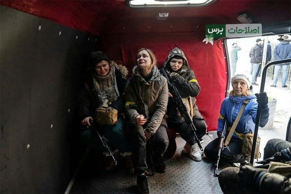 زنان اوکراینی اسلحه به دست