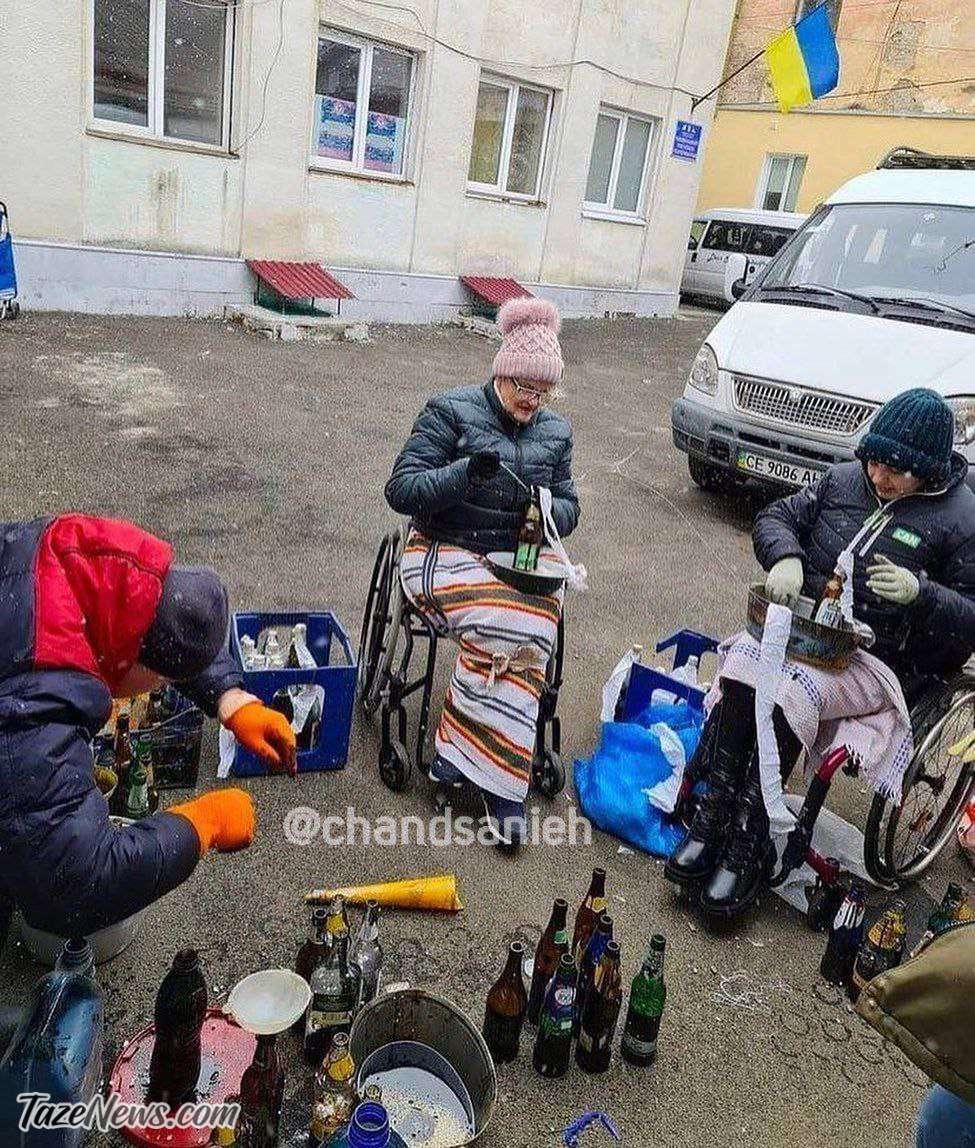 زنان معلول اوکراینی در حال ساخت کوکتل مولوتف