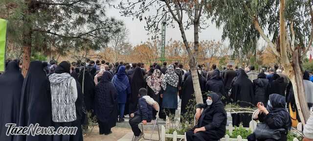 مراسم خاکسپاری زهره فکور صبور