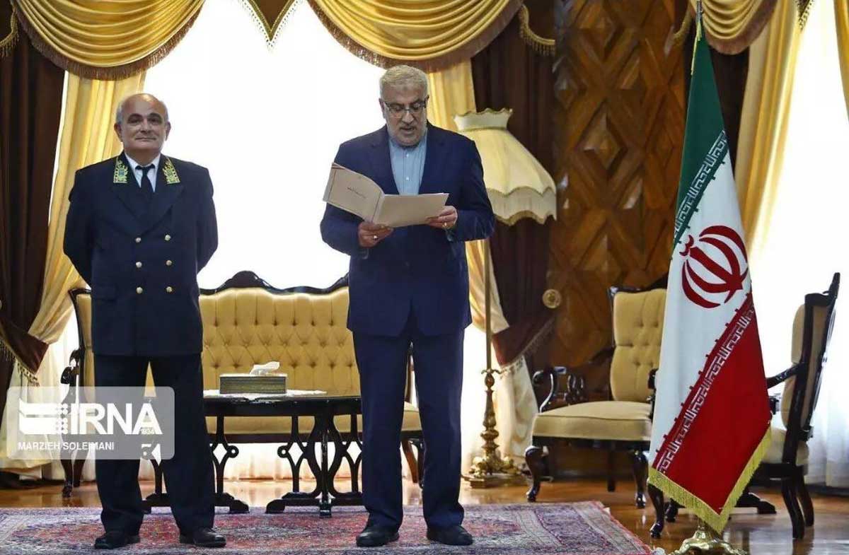 وزیر نفت در سفارت روسیه