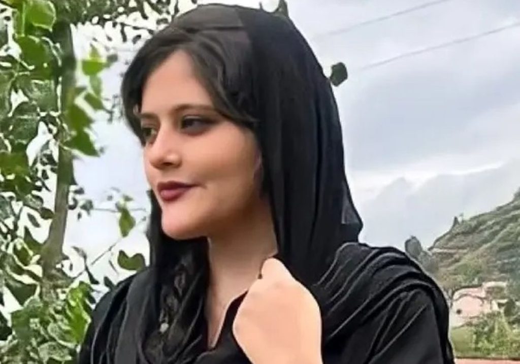 مهسا امینی