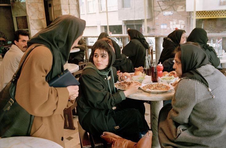 تیپ زنان دهه ۷۰ تهران
