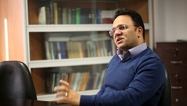 رحمان قهرمان‌پور تحلیل‌گر مسائل سیاست خارجی