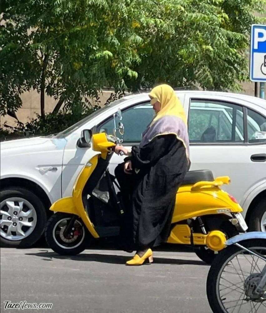 زن مجبه موتورسوار