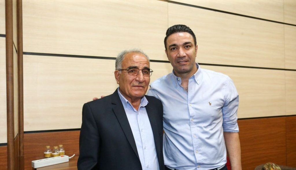 نکونام و پدرش
