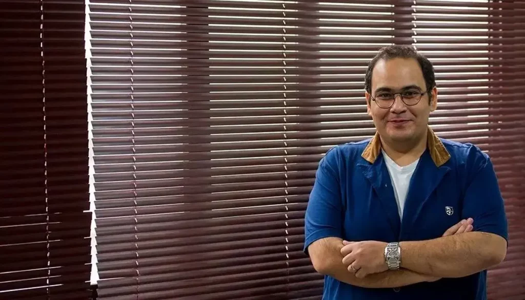 رضا داوودنژاد