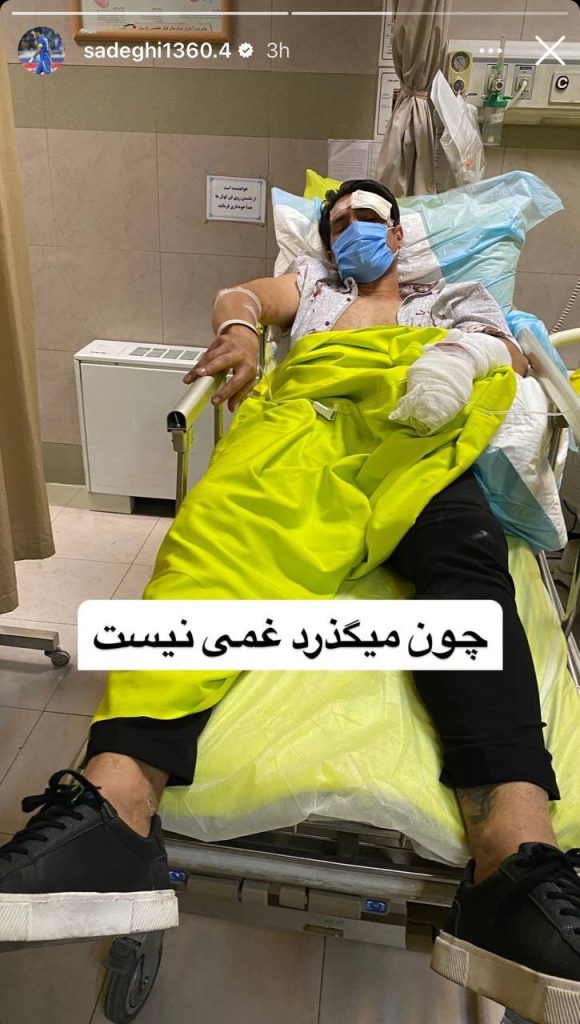 استوری صادقی